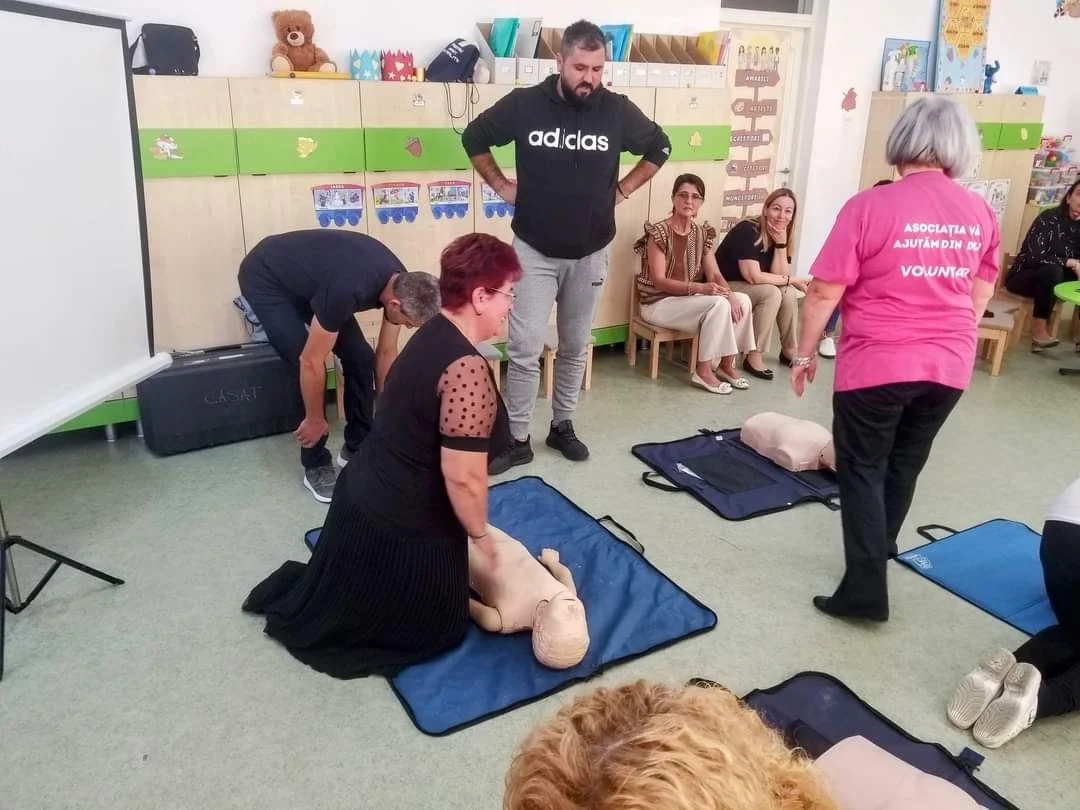 În paralel cu celelalte proiecte, continuăm și seria cursurilor de prim ajutor — fotografie 5