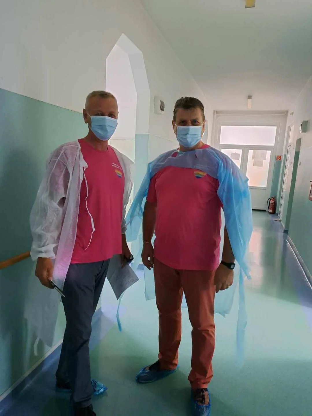 Am achiziționat 5 pătuțuri pentru nou-născuți și le-am donat secției de n
eonatologie a Spitalului Municipal Dej — fotografie 1