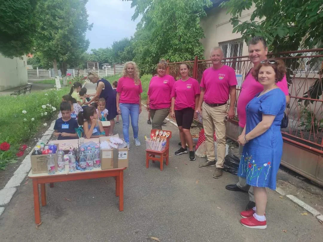 Împreună împlinim Vise – o școală de vară, inițiativă care are ca scop să aducă bucurie, educație și experiențe de neuitat copiilor din medii dezavantajate. — fotografie 7