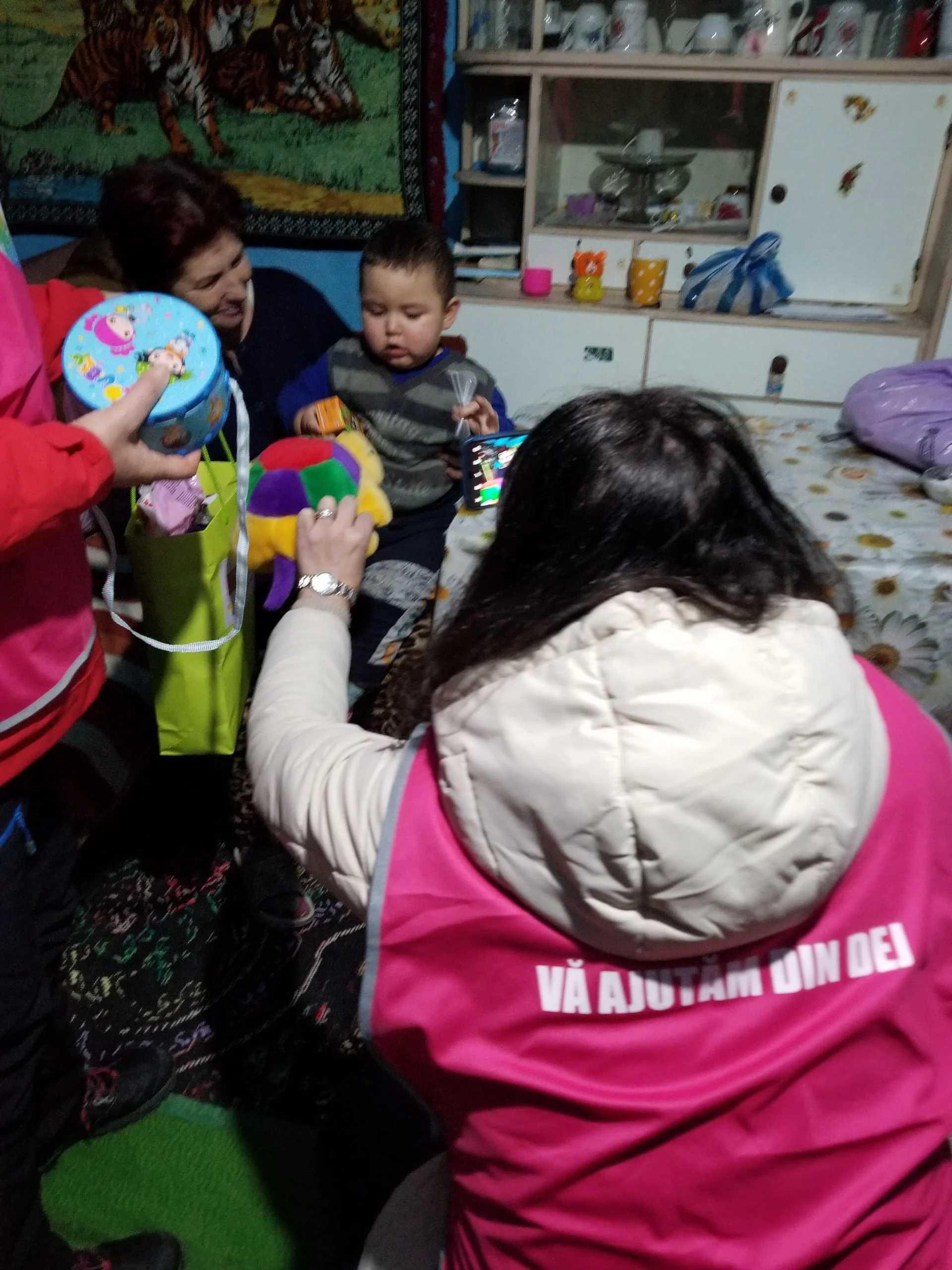 De Crăciun, dăruiește un zâmbet! – proiect dedicat beneficiarilor în preajma Crăciunului — fotografie 1